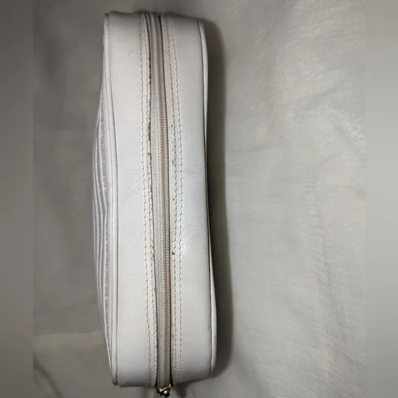 Mario Valentino Clutch Bag V Mark Leather White GUC - Picture 3 of 14